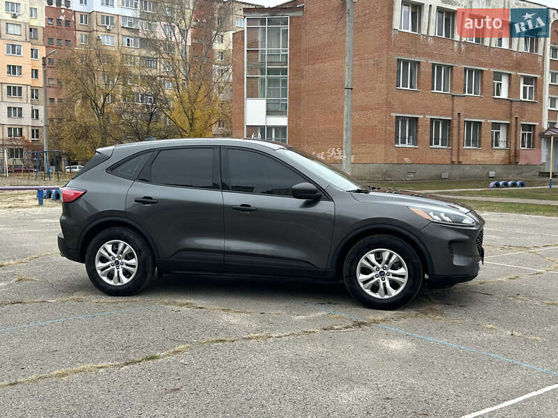 Внедорожник / Кроссовер Ford Escape 2020 в Полтаве