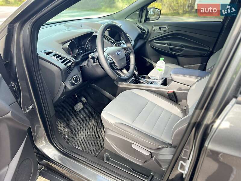 Позашляховик / Кросовер Ford Escape 2019 в Вінниці