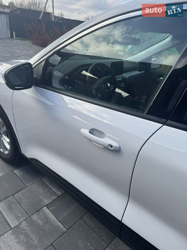 Позашляховик / Кросовер Ford Escape 2021 в Львові