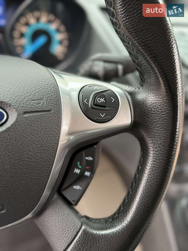 Позашляховик / Кросовер Ford Escape 2014 в Одесі фото 65 Позашляховик / Кросовер Ford Escape 2014 в Одесі