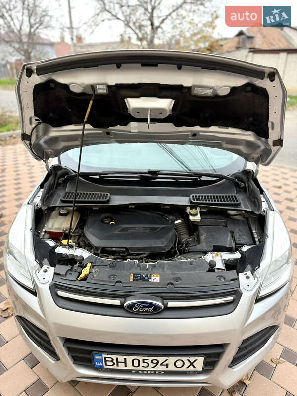 Позашляховик / Кросовер Ford Escape 2014 в Одесі фото 71 Позашляховик / Кросовер Ford Escape 2014 в Одесі