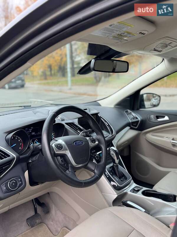 Позашляховик / Кросовер Ford Escape 2013 в Києві