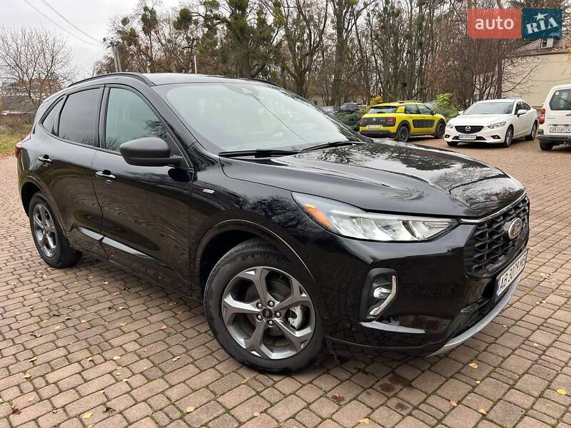 Позашляховик / Кросовер Ford Escape 2023 в Вінниці