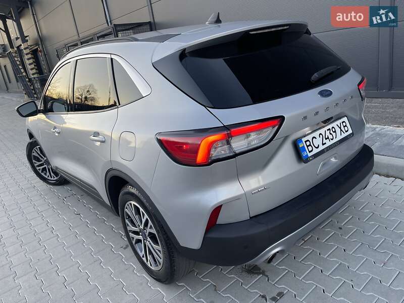 Внедорожник / Кроссовер Ford Escape 2020 в Стрые