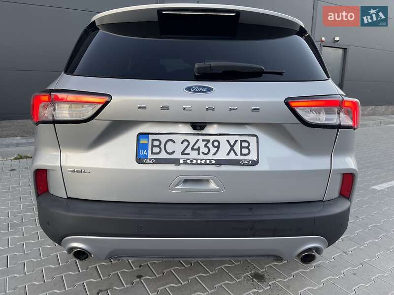 Внедорожник / Кроссовер Ford Escape 2020 в Стрые