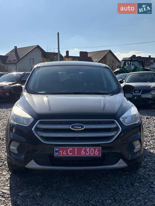 Позашляховик / Кросовер Ford Escape 2017 в Львові