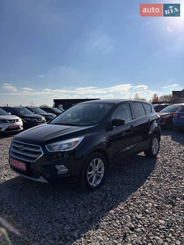 Позашляховик / Кросовер Ford Escape 2017 в Львові