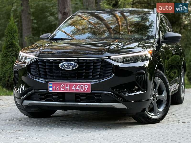 Позашляховик / Кросовер Ford Escape 2023 в Львові