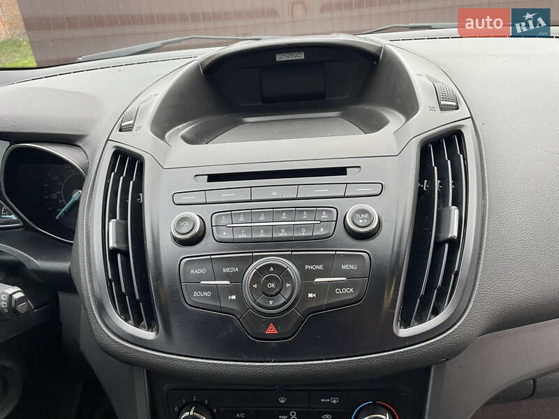 Внедорожник / Кроссовер Ford Escape 2017 в Лубнах