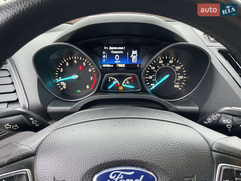 Внедорожник / Кроссовер Ford Escape 2017 в Лубнах