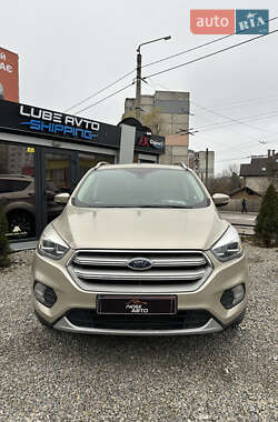Внедорожник / Кроссовер Ford Escape 2018 в Ивано-Франковске