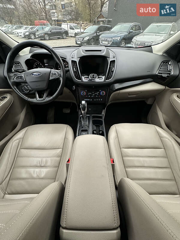 Позашляховик / Кросовер Ford Escape 2018 в Івано-Франківську