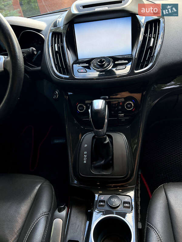 Внедорожник / Кроссовер Ford Escape 2015 в Львове