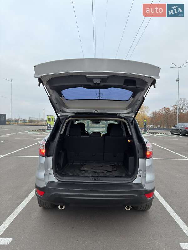 Внедорожник / Кроссовер Ford Escape 2017 в Чернигове фото 9 Внедорожник / Кроссовер Ford Escape 2017 в Чернигове
