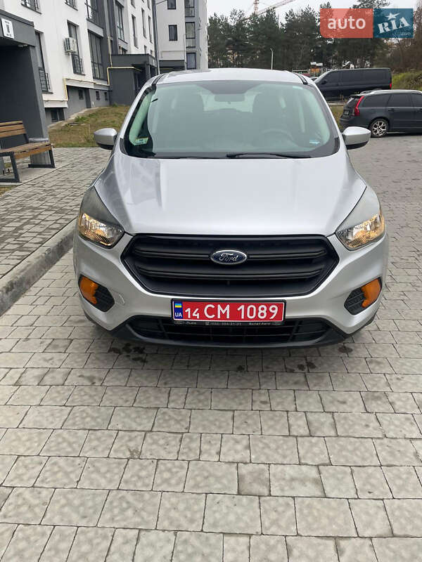 Внедорожник / Кроссовер Ford Escape 2019 в Новояворовске
