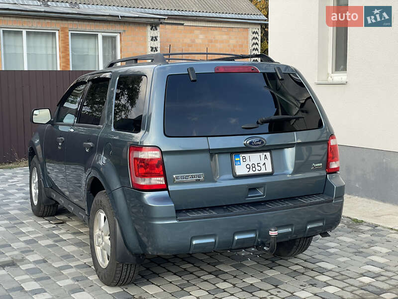 Внедорожник / Кроссовер Ford Escape 2012 в Лубнах