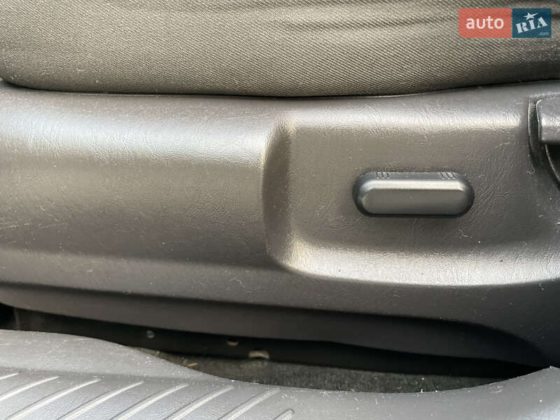 Внедорожник / Кроссовер Ford Escape 2012 в Лубнах