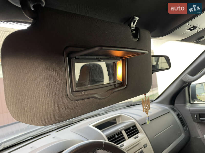 Внедорожник / Кроссовер Ford Escape 2012 в Лубнах