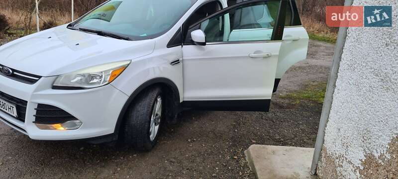 Внедорожник / Кроссовер Ford Escape 2014 в Радехове