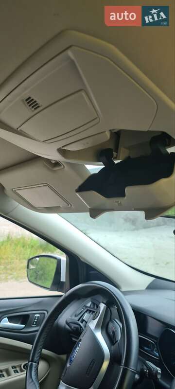 Внедорожник / Кроссовер Ford Escape 2014 в Радехове