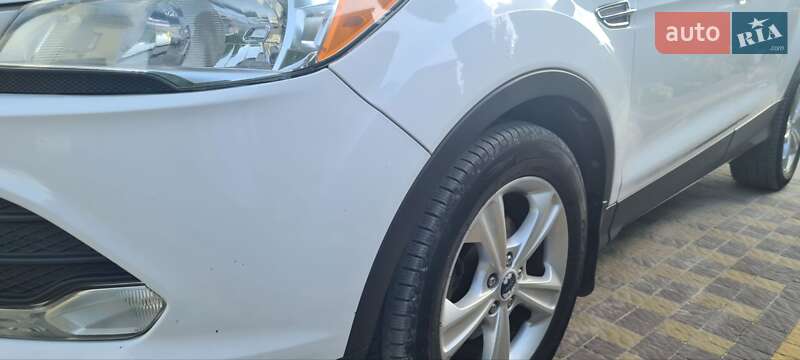 Внедорожник / Кроссовер Ford Escape 2014 в Радехове