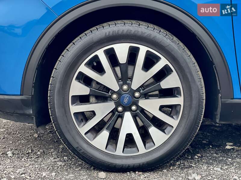 Внедорожник / Кроссовер Ford Escape 2020 в Житомире