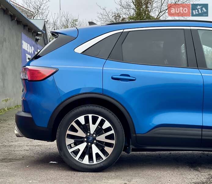 Внедорожник / Кроссовер Ford Escape 2020 в Житомире