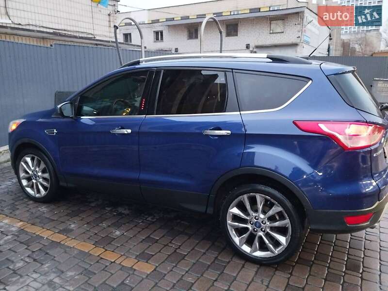 Позашляховик / Кросовер Ford Escape 2015 в Києві