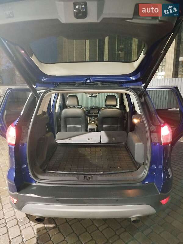 Позашляховик / Кросовер Ford Escape 2015 в Києві