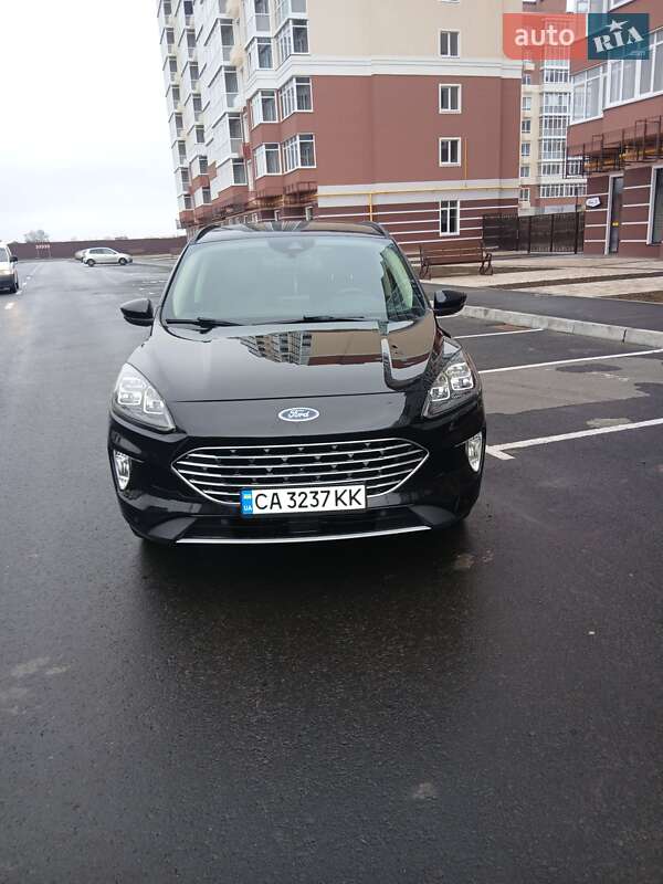 Позашляховик / Кросовер Ford Escape 2020 в Умані