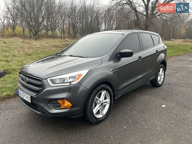 Позашляховик / Кросовер Ford Escape 2019 в Ямполі