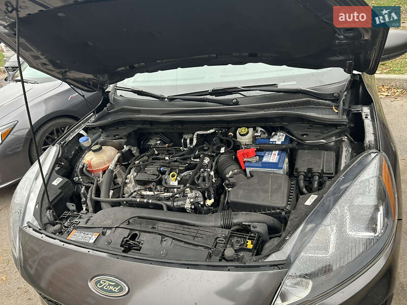 Внедорожник / Кроссовер Ford Escape 2020 в Полтаве