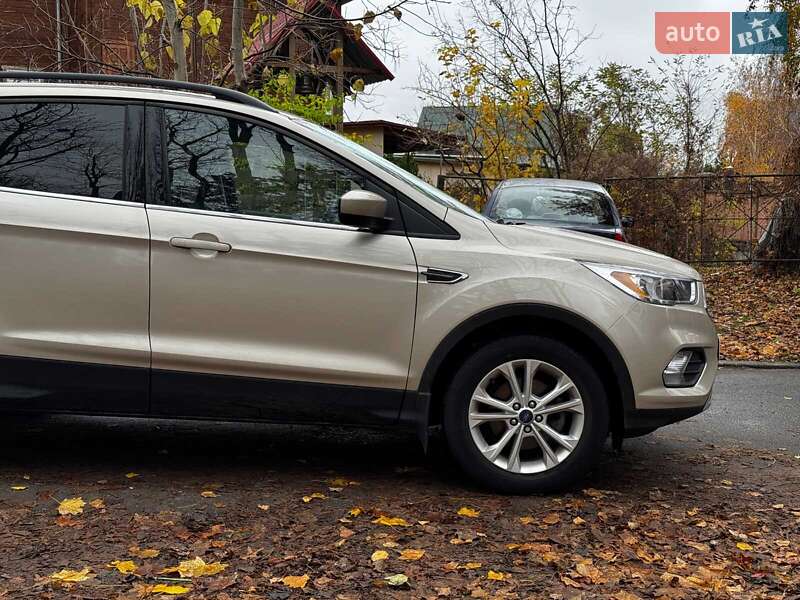 Позашляховик / Кросовер Ford Escape 2018 в Києві фото 4 Позашляховик / Кросовер Ford Escape 2018 в Києві