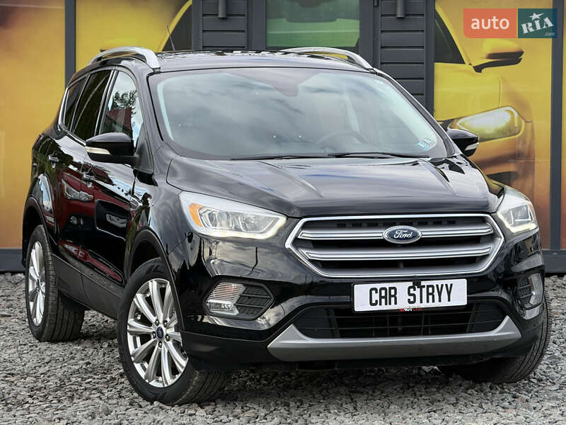 Позашляховик / Кросовер Ford Escape 2016 в Стрию