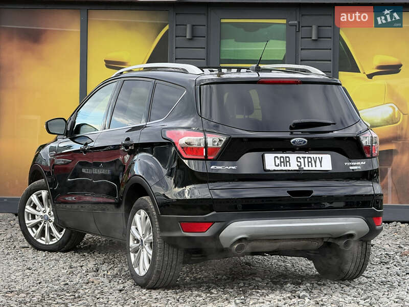 Позашляховик / Кросовер Ford Escape 2016 в Стрию