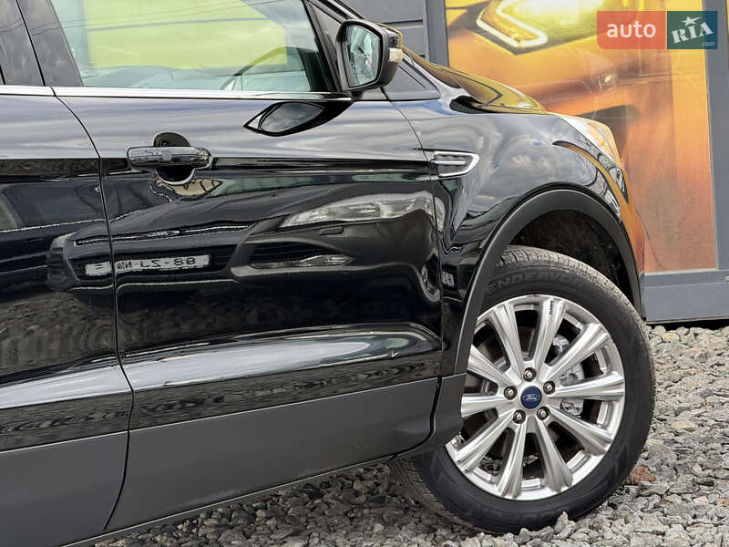 Позашляховик / Кросовер Ford Escape 2016 в Стрию