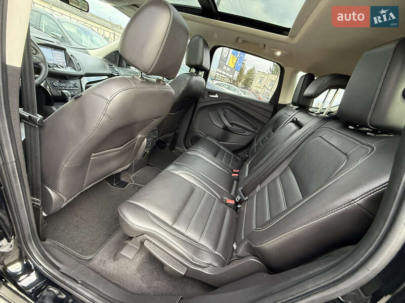 Позашляховик / Кросовер Ford Escape 2016 в Стрию