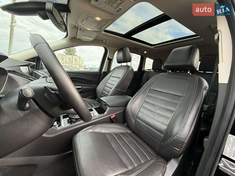 Позашляховик / Кросовер Ford Escape 2016 в Стрию