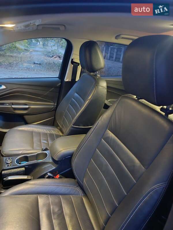 Позашляховик / Кросовер Ford Escape 2015 в Дніпрі фото 8 Позашляховик / Кросовер Ford Escape 2015 в Дніпрі