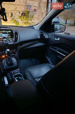 Позашляховик / Кросовер Ford Escape 2015 в Дніпрі