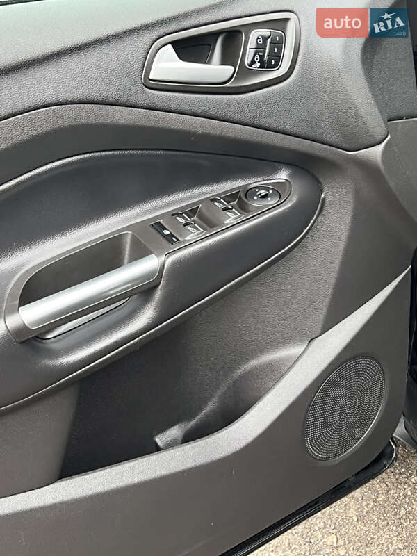 Позашляховик / Кросовер Ford Escape 2019 в Одесі фото 27 Позашляховик / Кросовер Ford Escape 2019 в Одесі