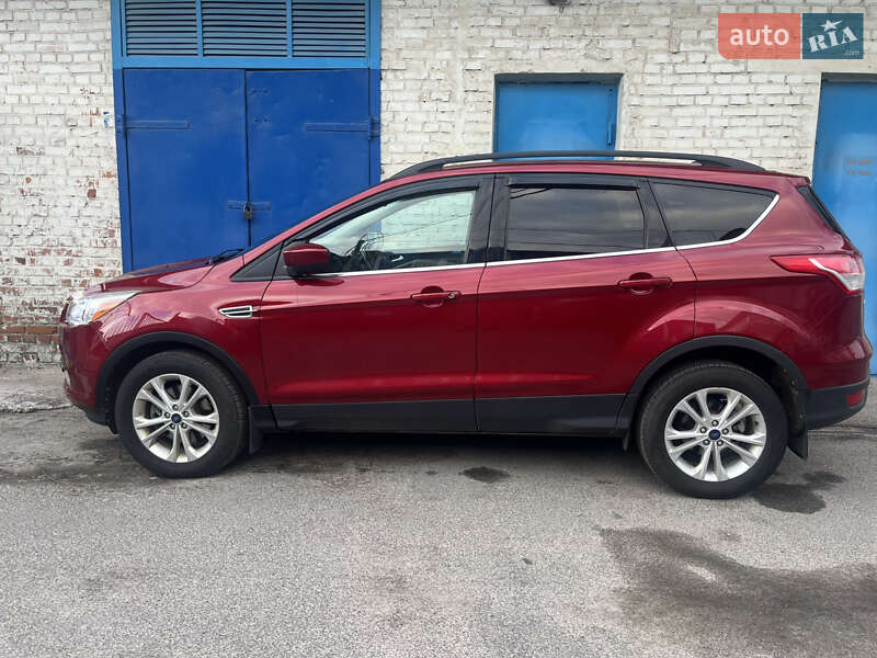 Внедорожник / Кроссовер Ford Escape 2016 в Львове