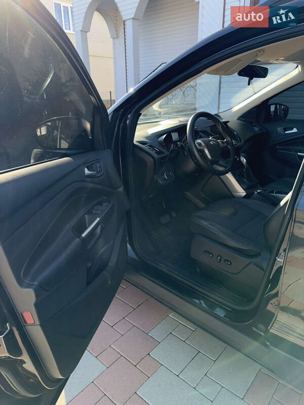 Внедорожник / Кроссовер Ford Escape 2015 в Перегинском