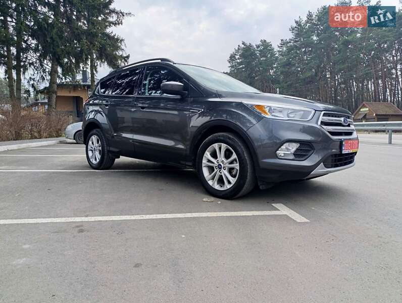 Внедорожник / Кроссовер Ford Escape 2018 в Смыге фото 6 Внедорожник / Кроссовер Ford Escape 2018 в Смыге