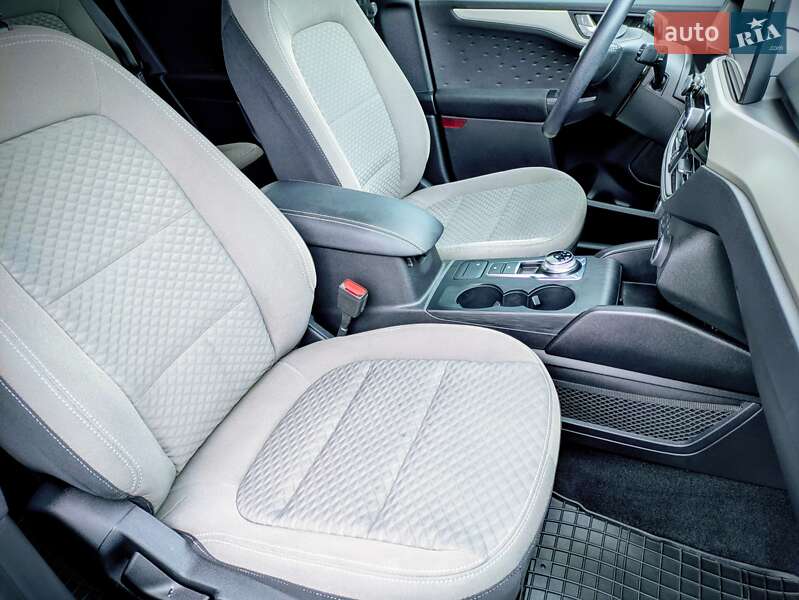 Позашляховик / Кросовер Ford Escape 2020 в Києві фото 19 Позашляховик / Кросовер Ford Escape 2020 в Києві