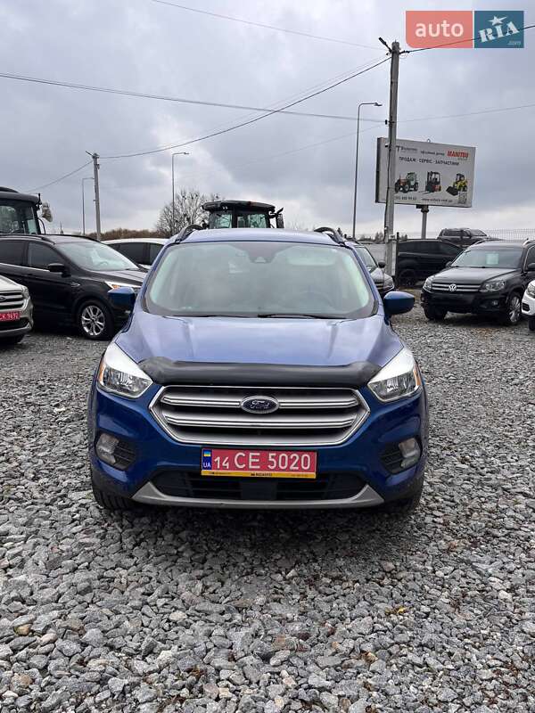 Внедорожник / Кроссовер Ford Escape 2018 в Львове