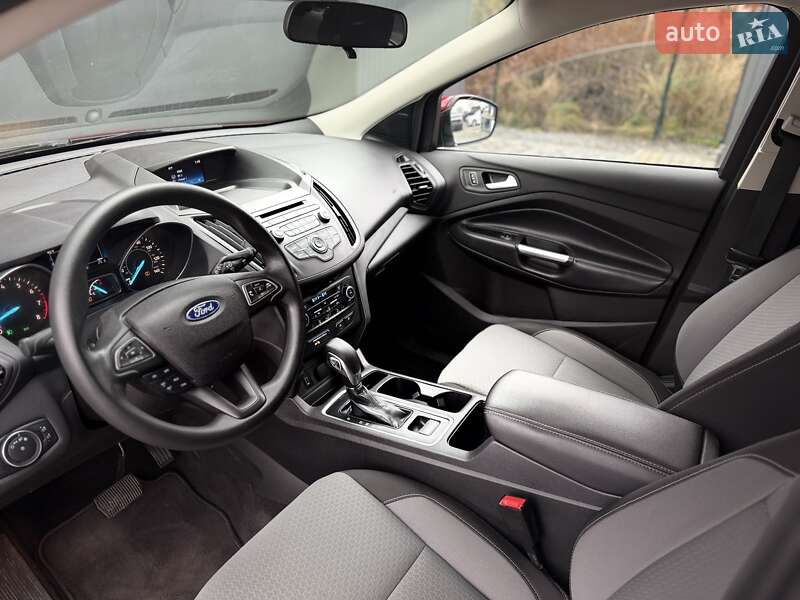 Позашляховик / Кросовер Ford Escape 2018 в Львові
