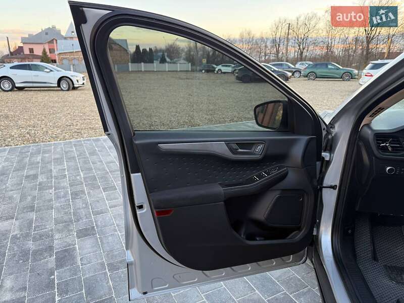 Внедорожник / Кроссовер Ford Escape 2019 в Коломые