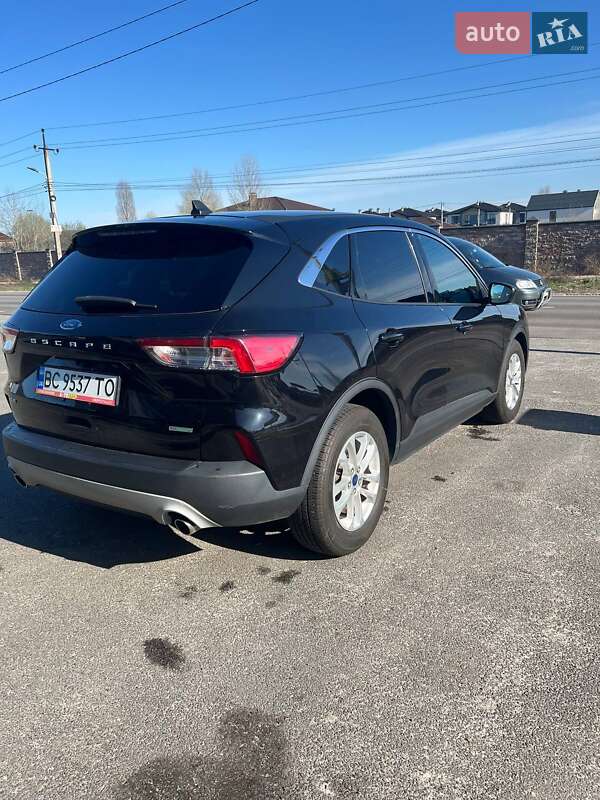 Позашляховик / Кросовер Ford Escape 2020 в Києві