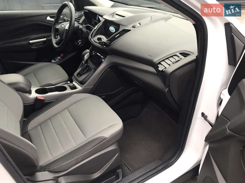 Позашляховик / Кросовер Ford Escape 2015 в Чернігові фото 8 Позашляховик / Кросовер Ford Escape 2015 в Чернігові